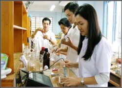 Chứng Chỉ Thí Nghiệm Viên Online Từ Xa