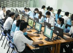 Bằng Trung cấp tin học