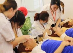 Cơ Hội Nghề Nghiệp Ngành Chăm Sóc Sắc Đẹp