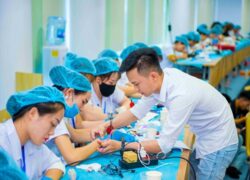 Học Trung Cấp Dịch Vụ Thẩm Mỹ Bao Lâu Nhận Bằng